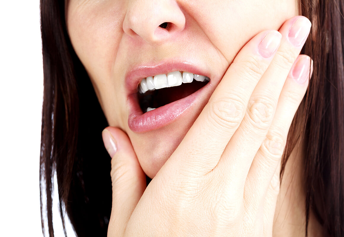 歯ぎしり・食いしばりが与える影響